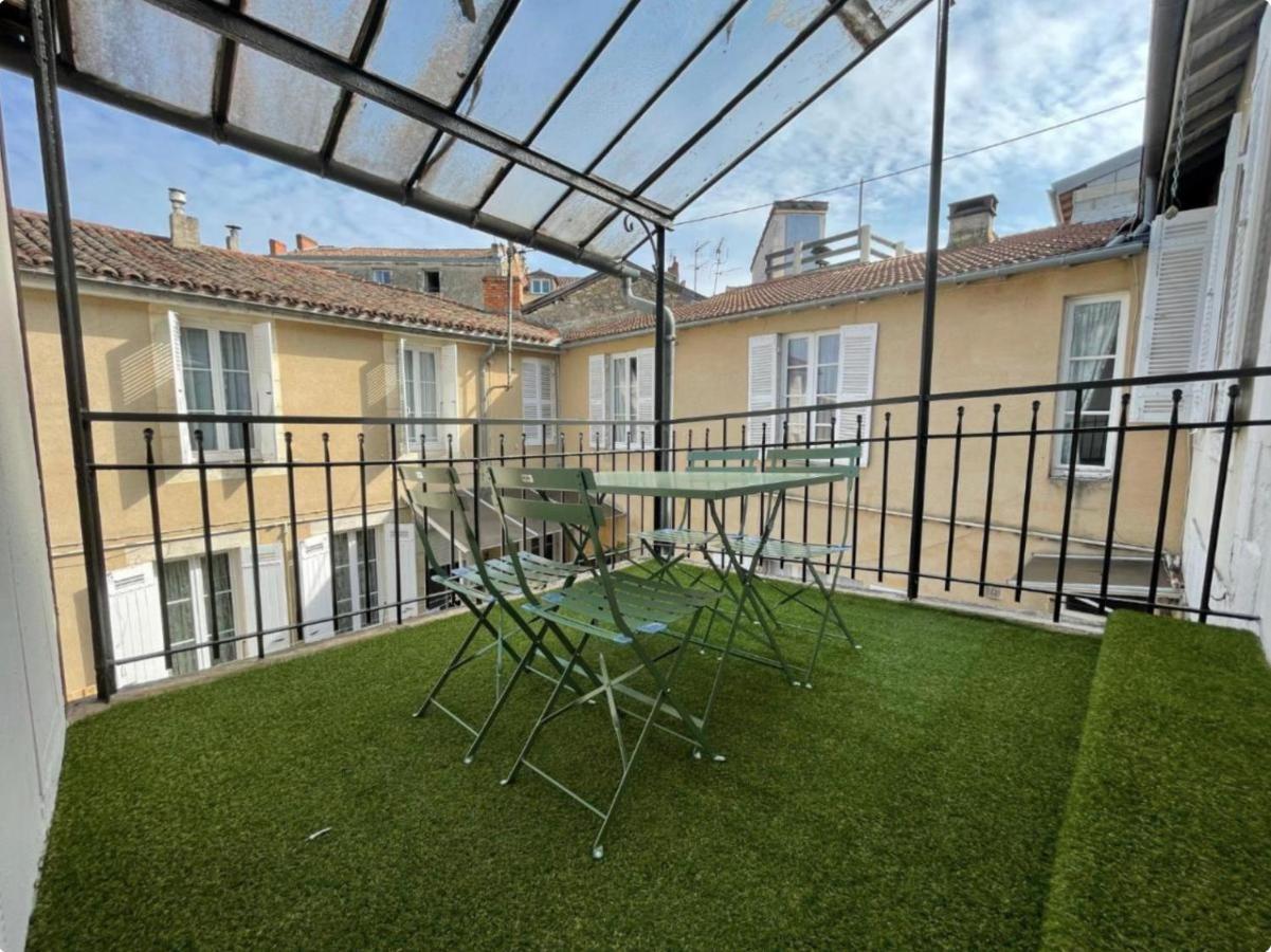 Superbe T2 Neuf Centre Ville Wifi Terrasse Netflix Périgueux Екстериор снимка